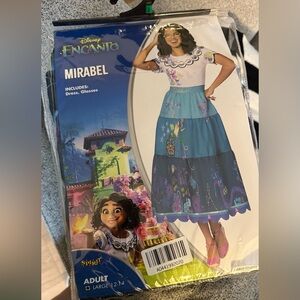 Spirit Mirabel Dress with Glasses